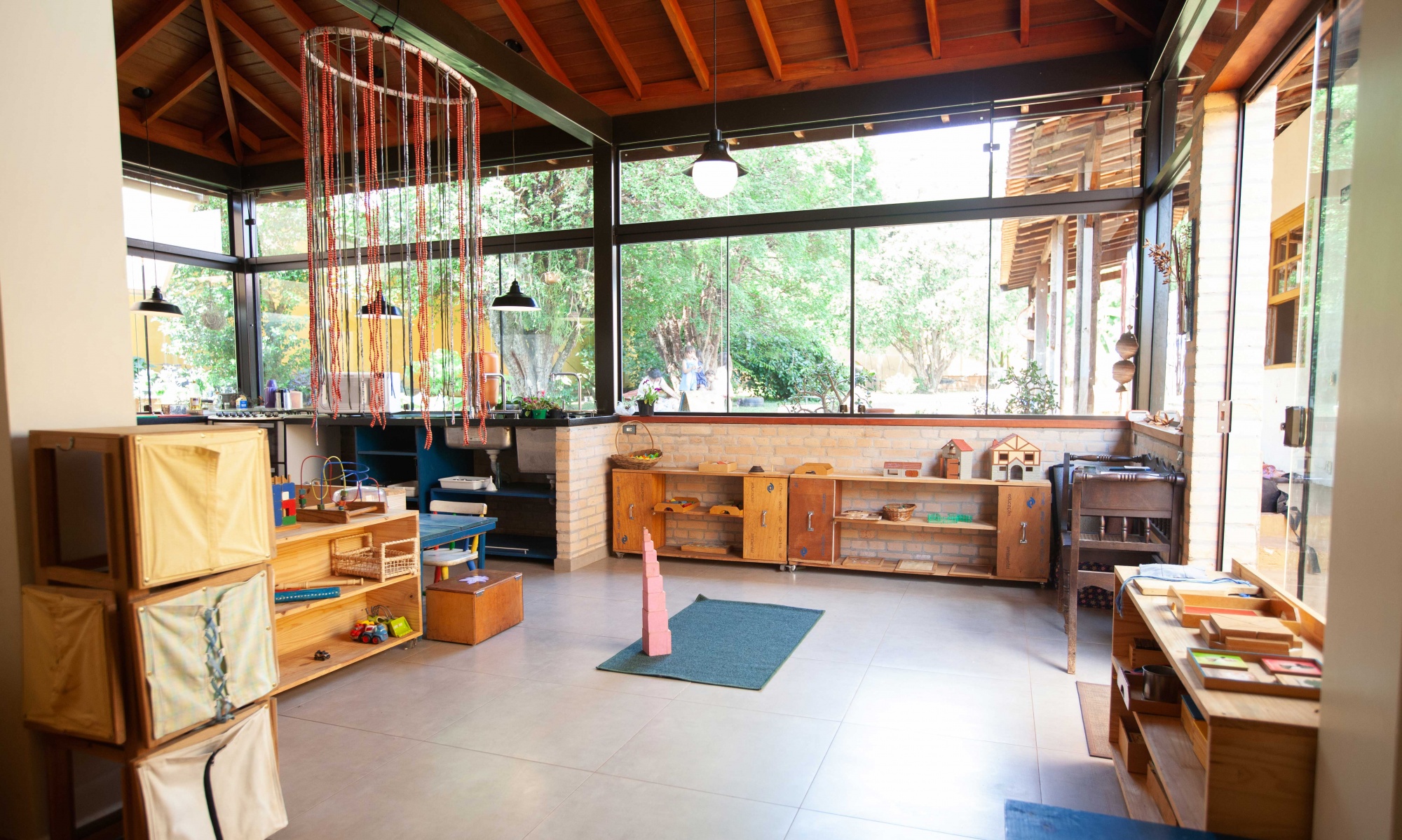 VIVÁ  Centro Montessori